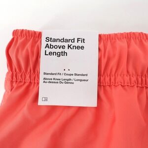 NEW Nike Mens Sportswear Woven Flow Shorts Coral Pink FN3307-814 Size Small 6"